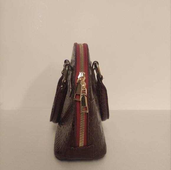 Burgundy Handbag - Picture 4 of 6
